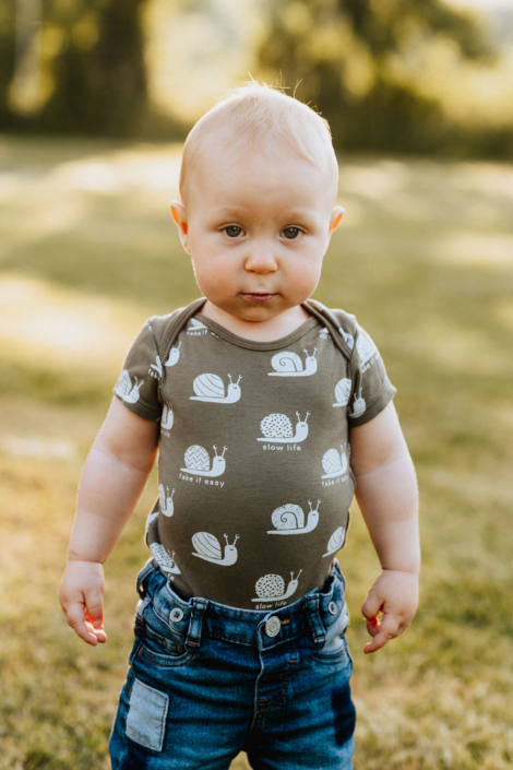 AnnemarieJaeger_Familienfotos am See im Sonnenuntergang_25